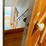 Apartman Quiet And Charming - With Yard, Center