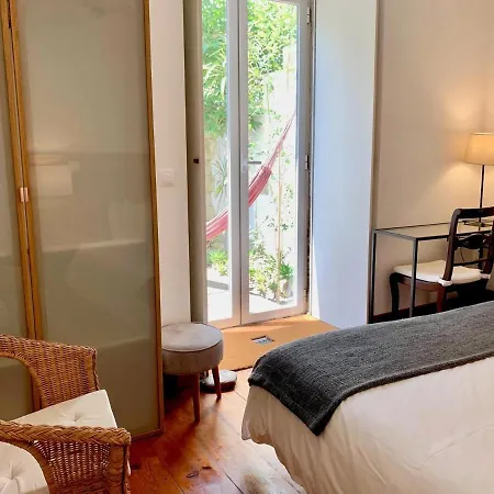 Апартаменты Quiet And Charming - With Yard, Center *