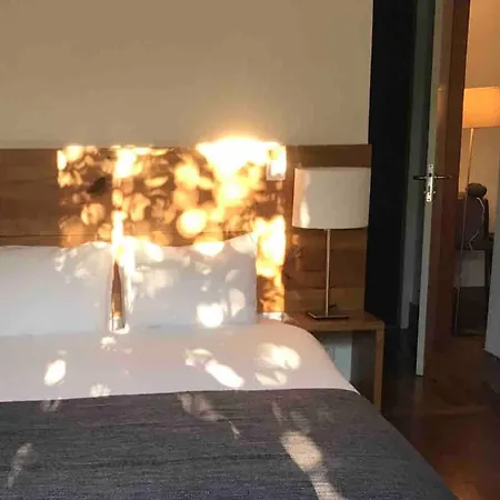 Апартаменти Quiet And Charming - With Yard, Center *