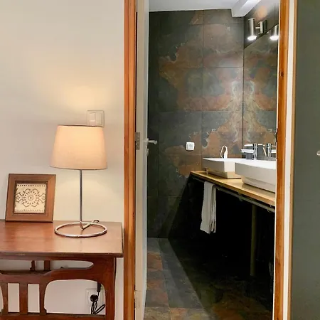 Quiet And Charming - With Yard, Center